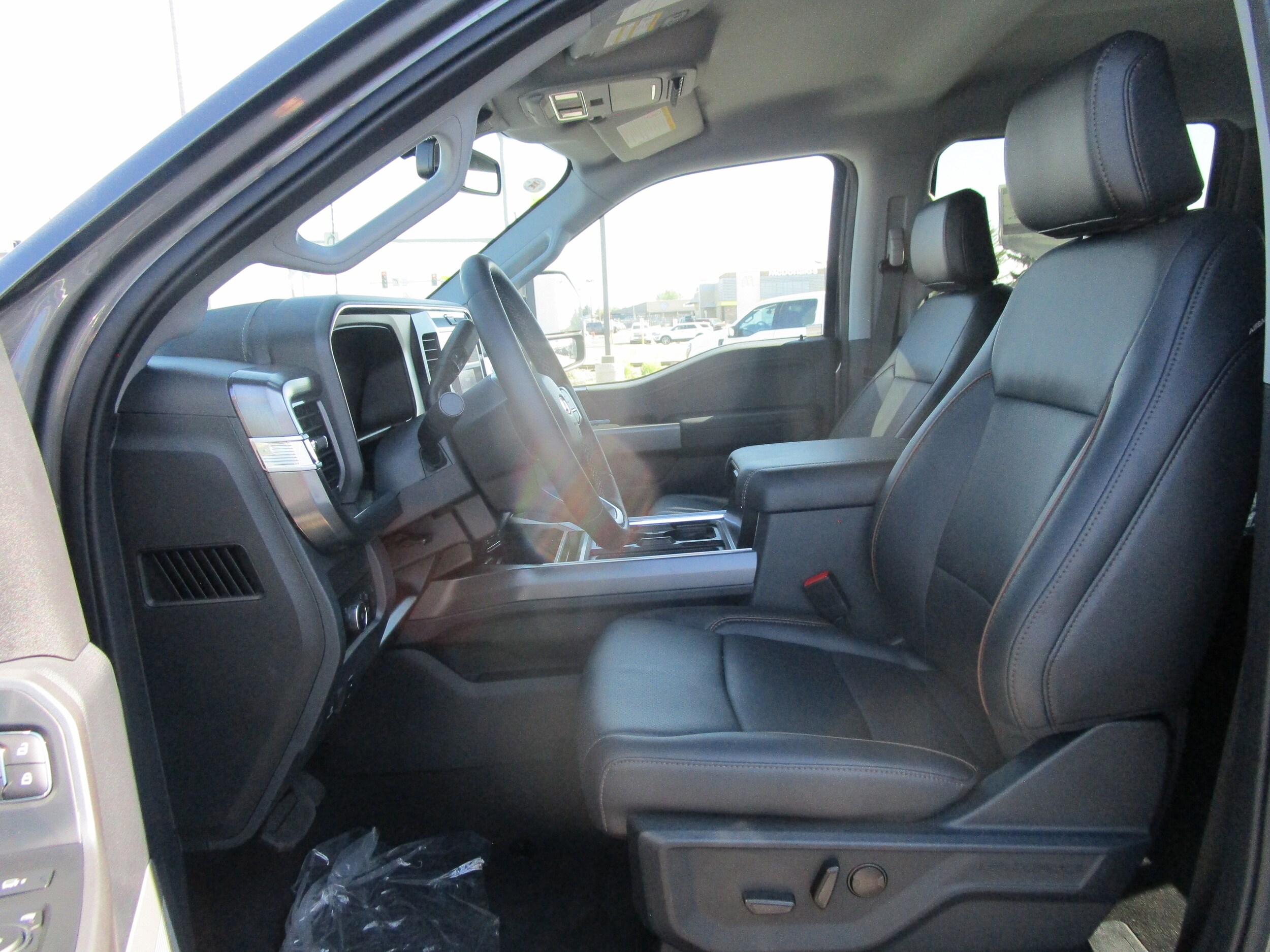 2025 Ford F-250 photo 4