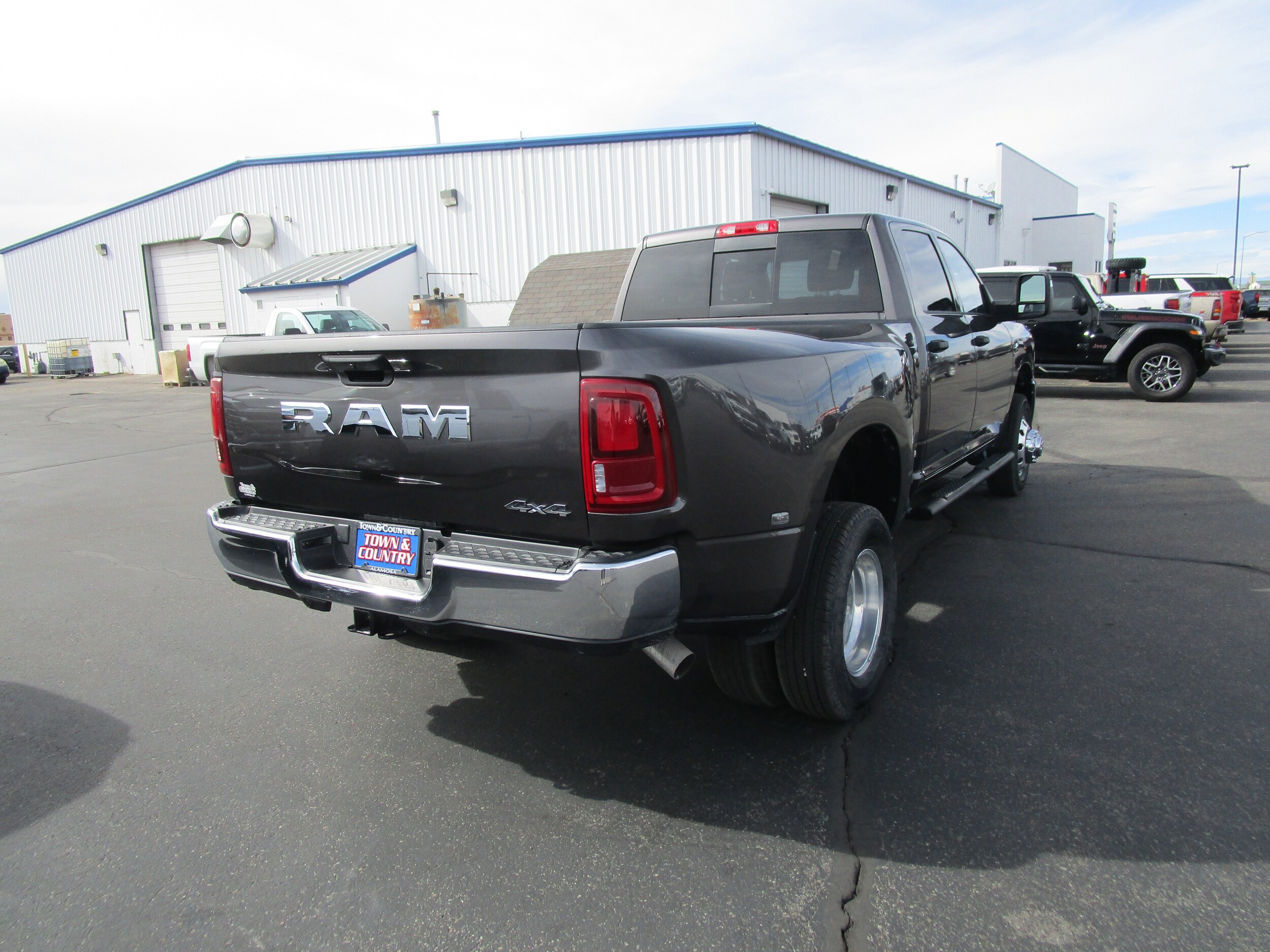 2026 Ram 3500 Tradesman photo 3