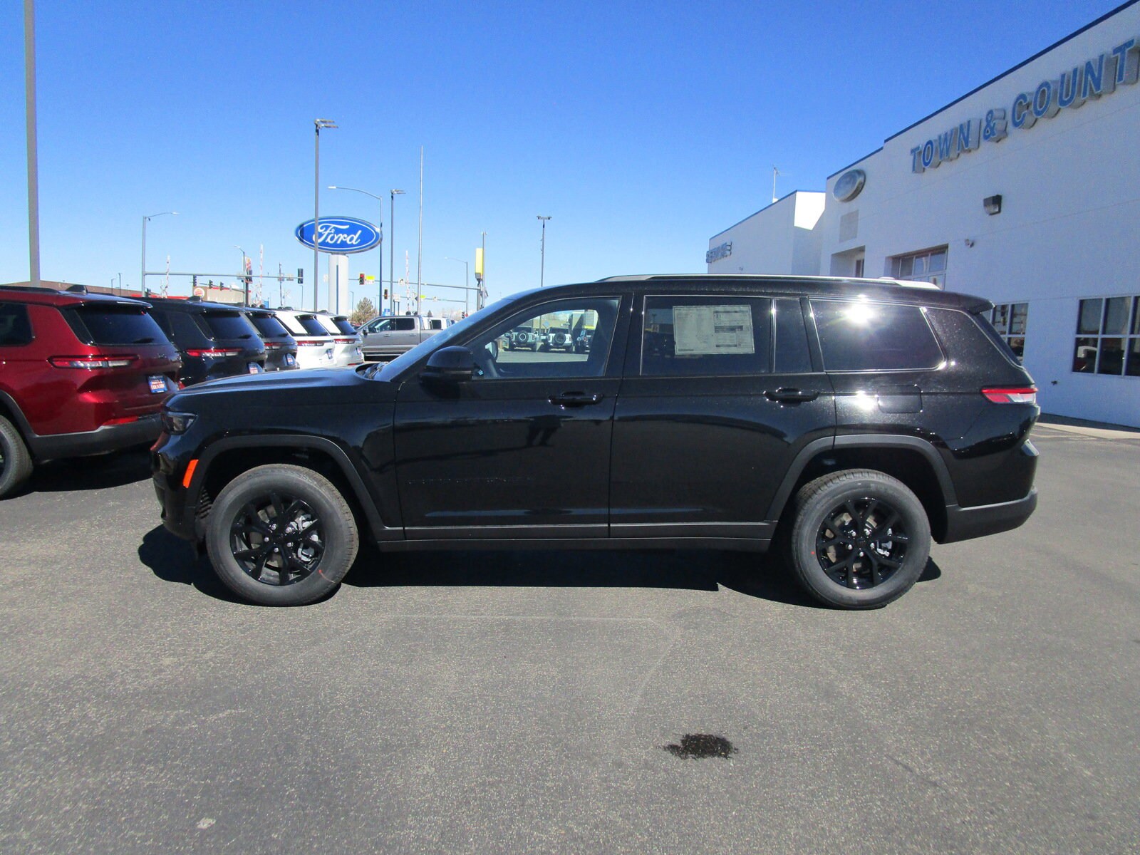 2025 Jeep Grand Cherokee L photo 2
