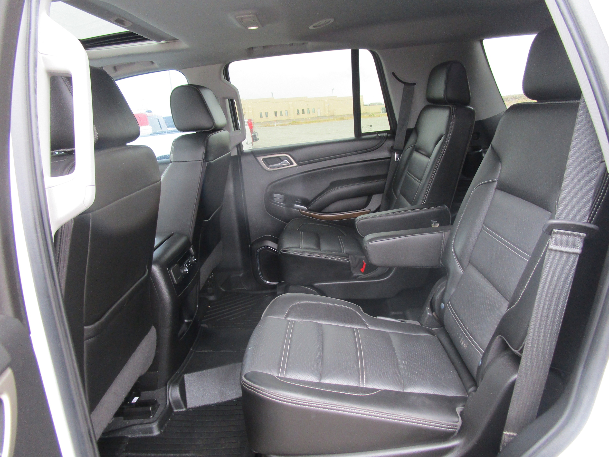 2020 GMC Yukon Denali - Photo 9