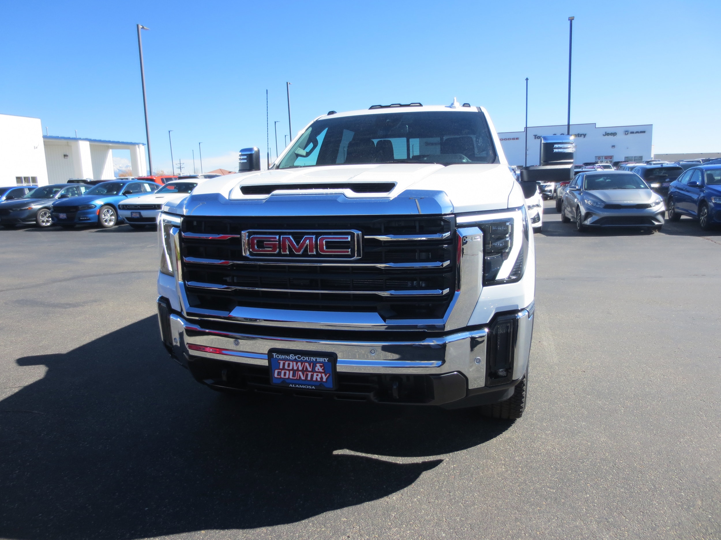 2026 GMC Sierra 2500HD SLT's photo