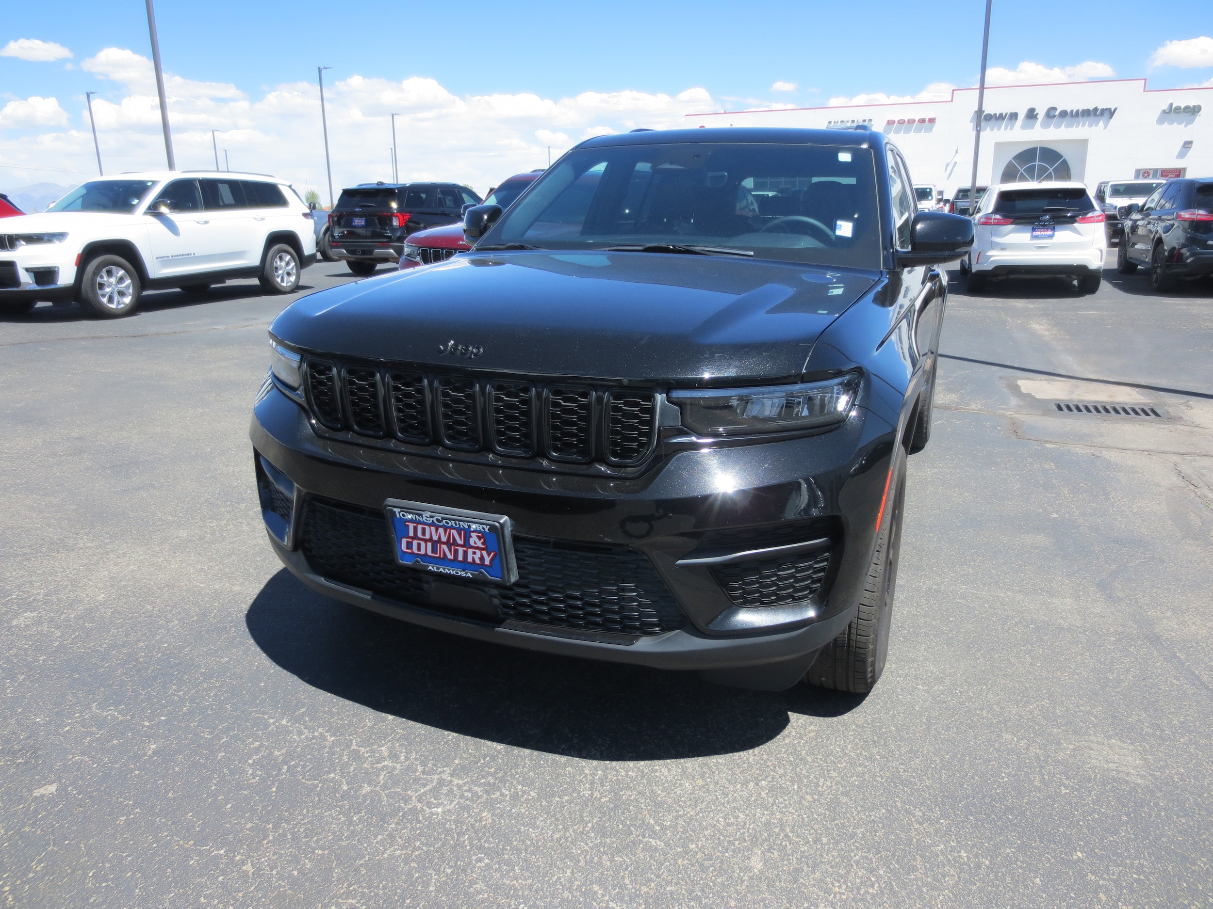 2025 Jeep Grand Cherokee Altitude 4x4's photo