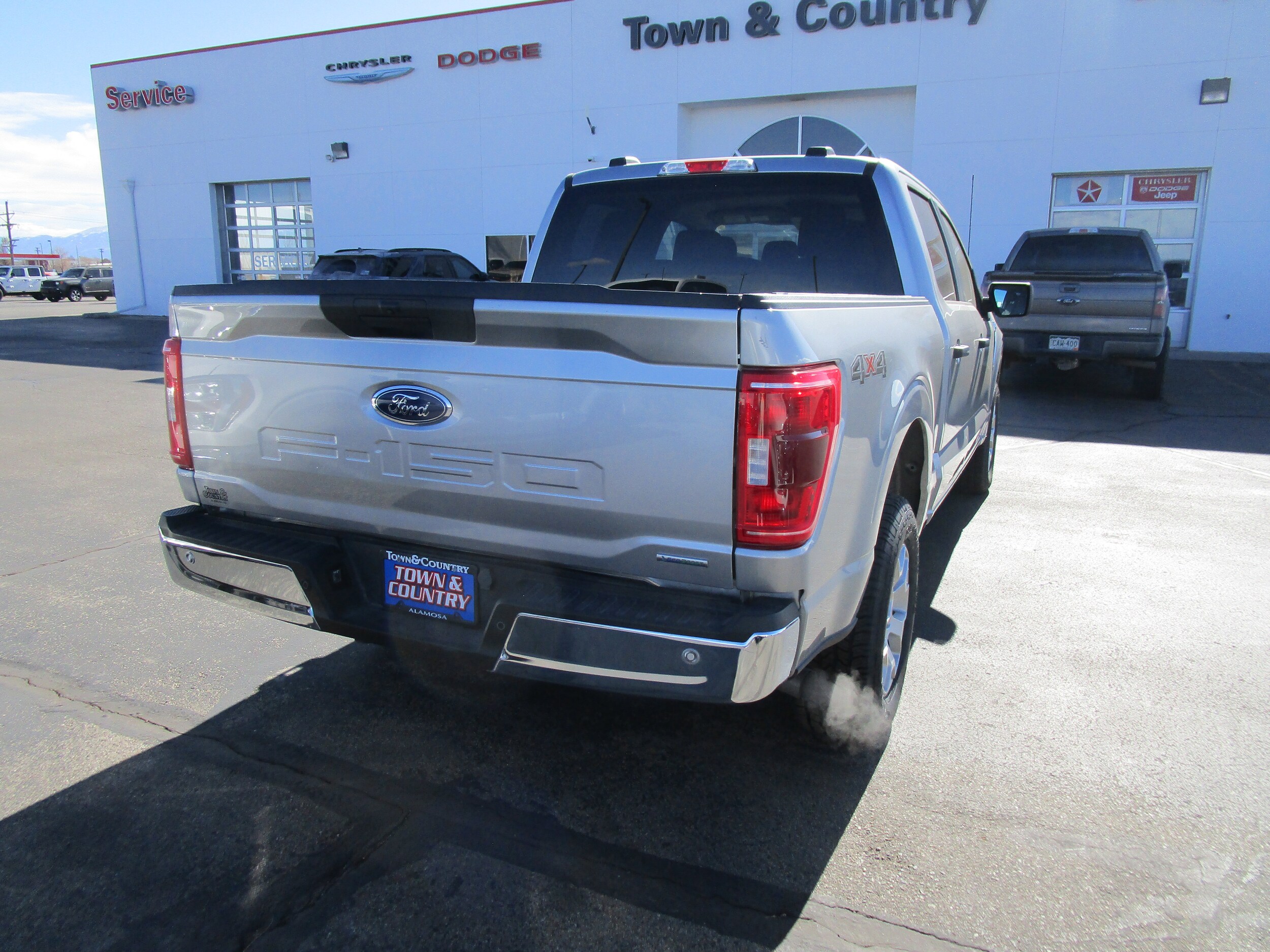 2023 Ford F-150 XLT photo 3