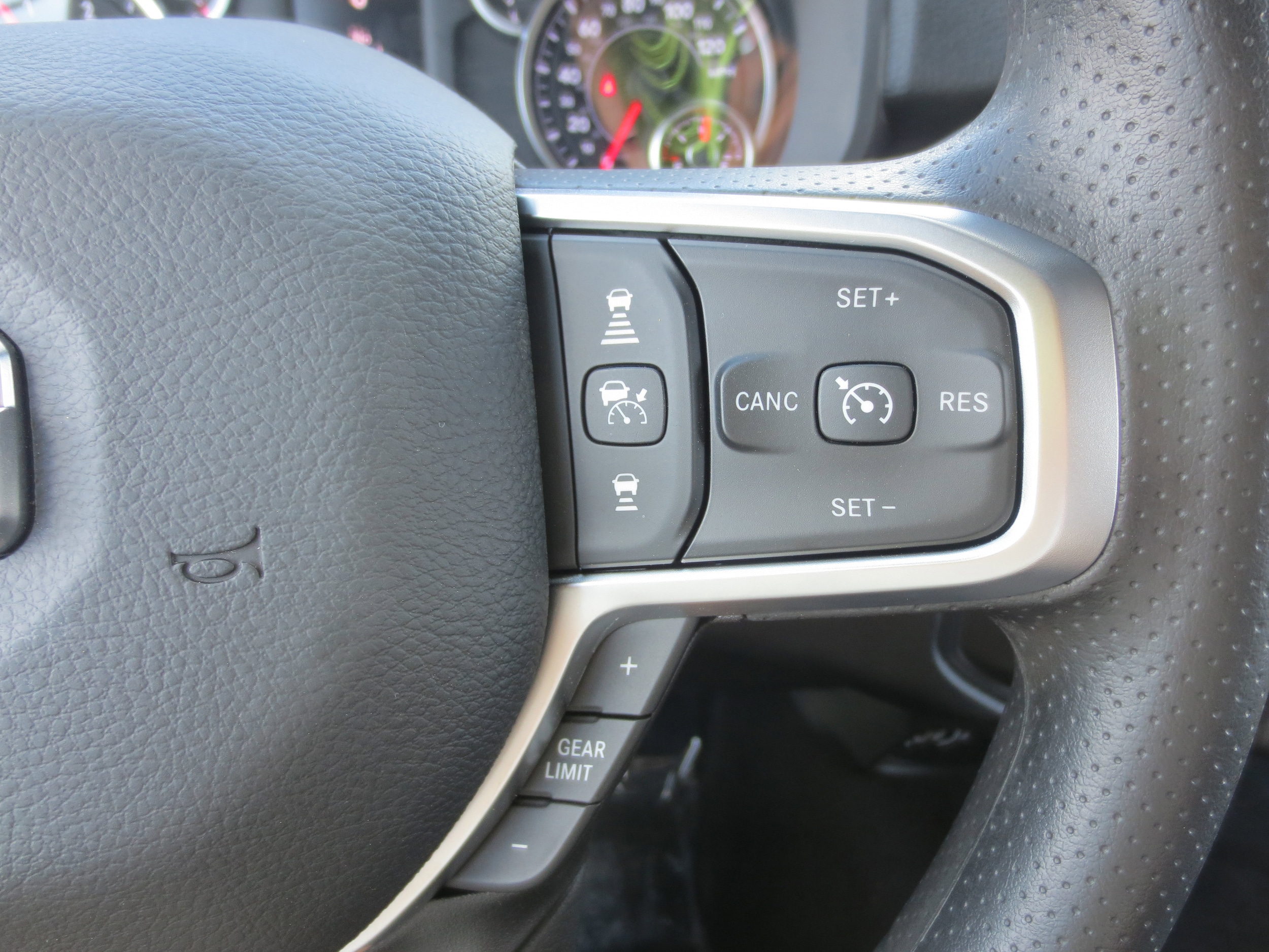 2025 RAM 2500 Big Horn - Photo 9