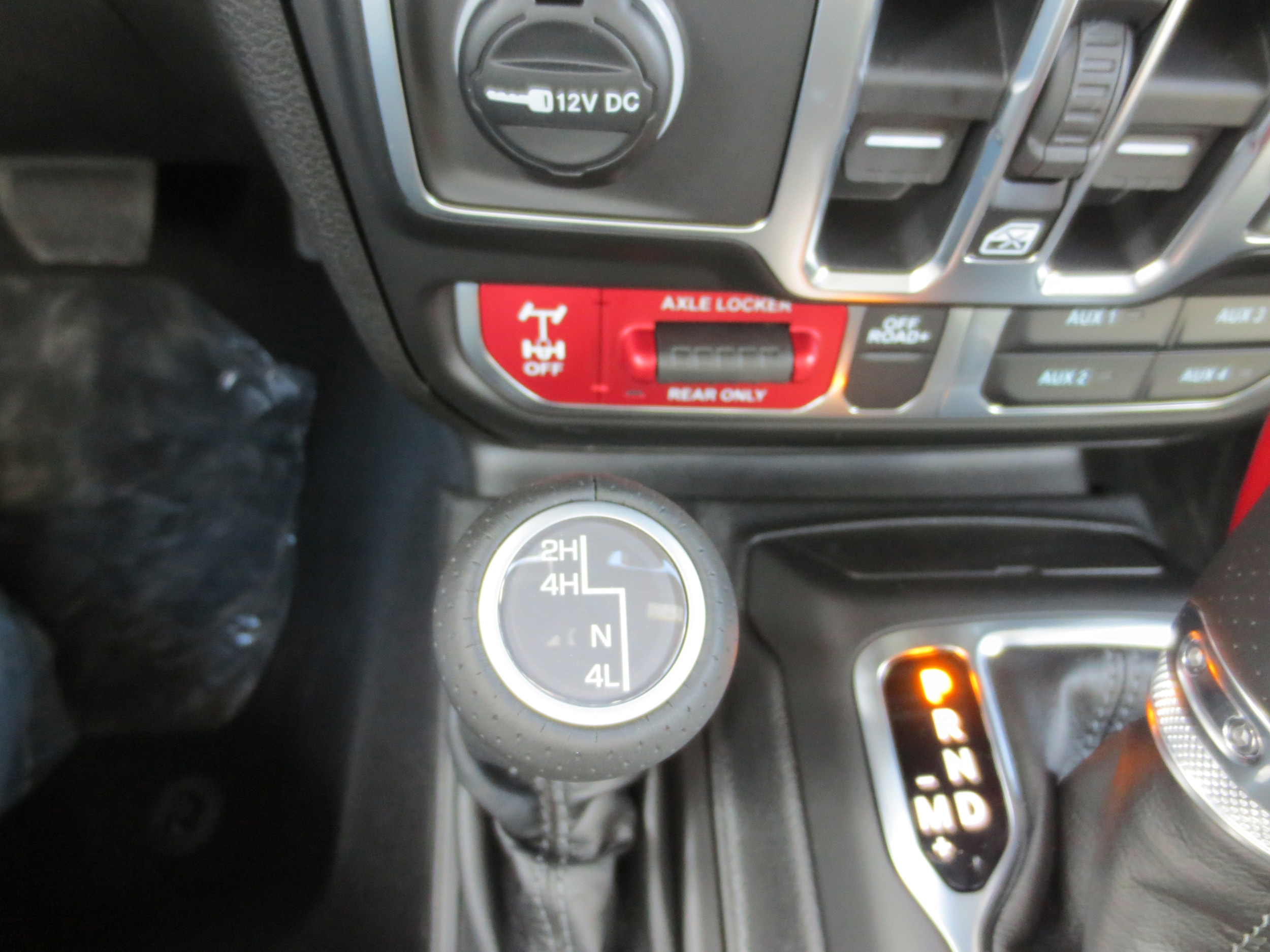 2026 Jeep Gladiator Mojave - Photo 13