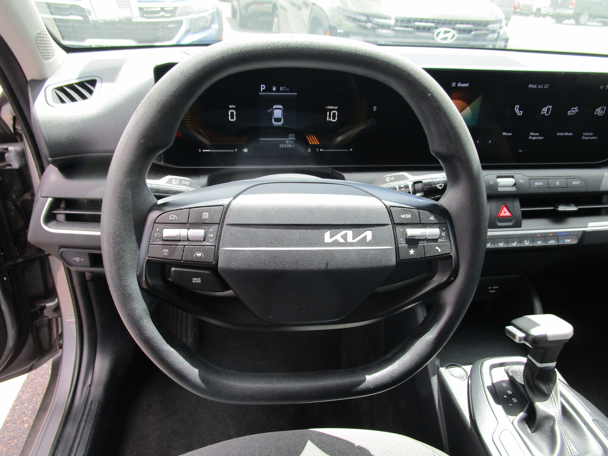 2025 Kia K4 LXS - Photo 6