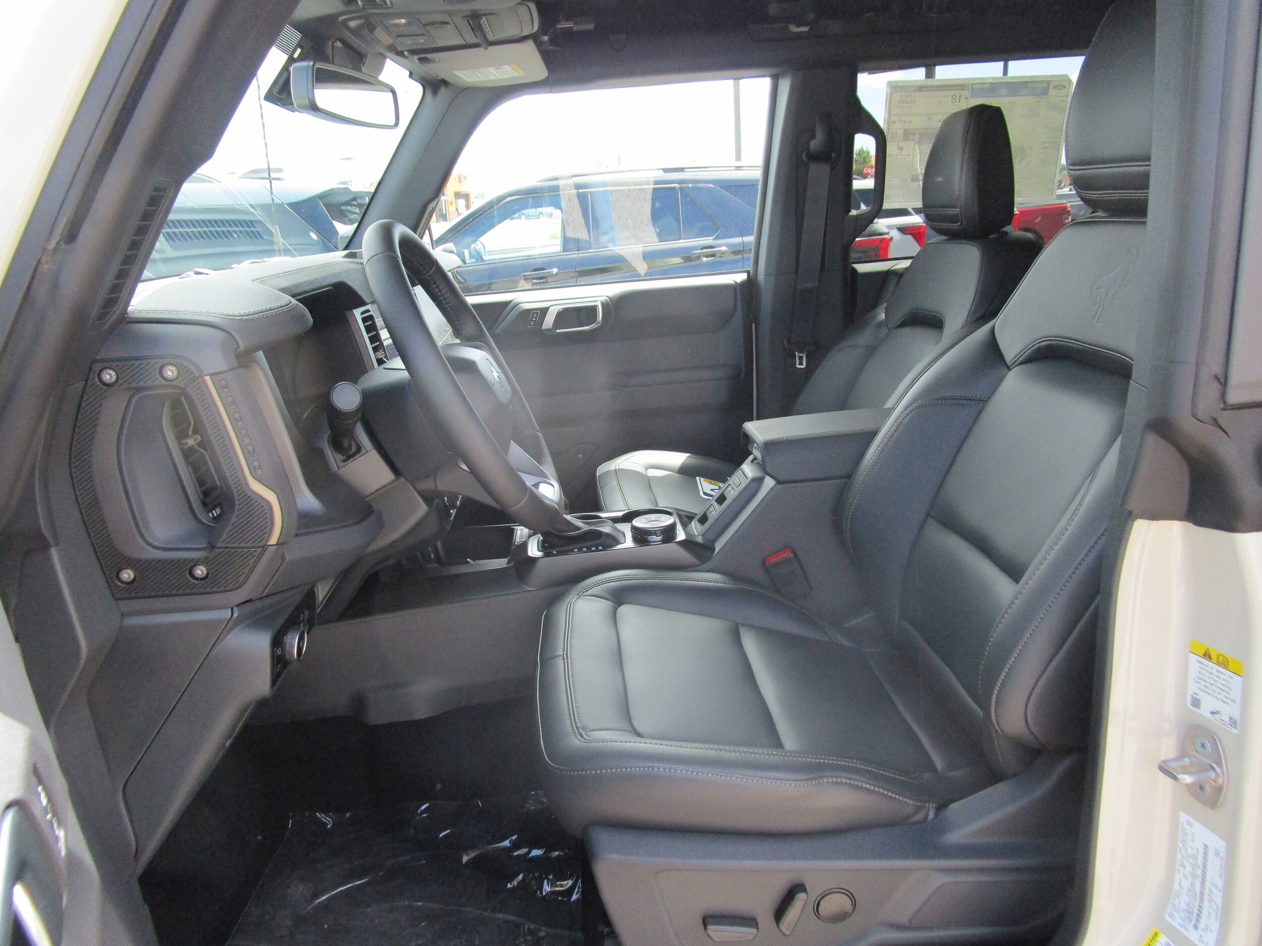 2025 Ford Bronco Badlands photo 4
