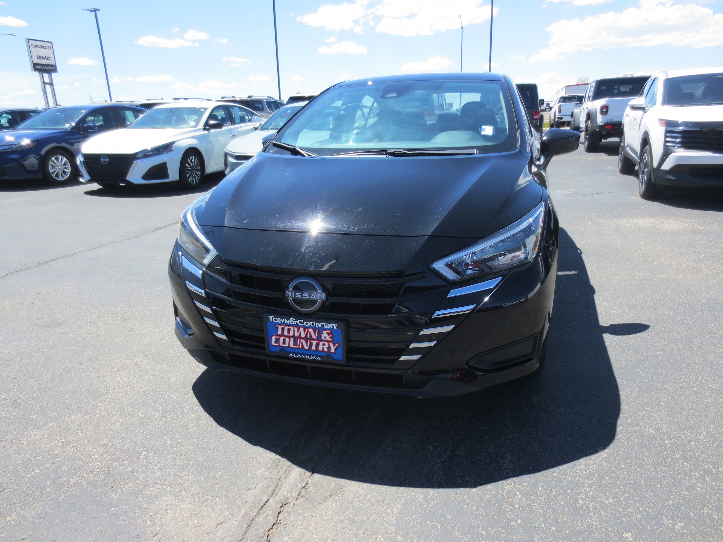 2025 Nissan Versa 1.6 SV CVT's photo