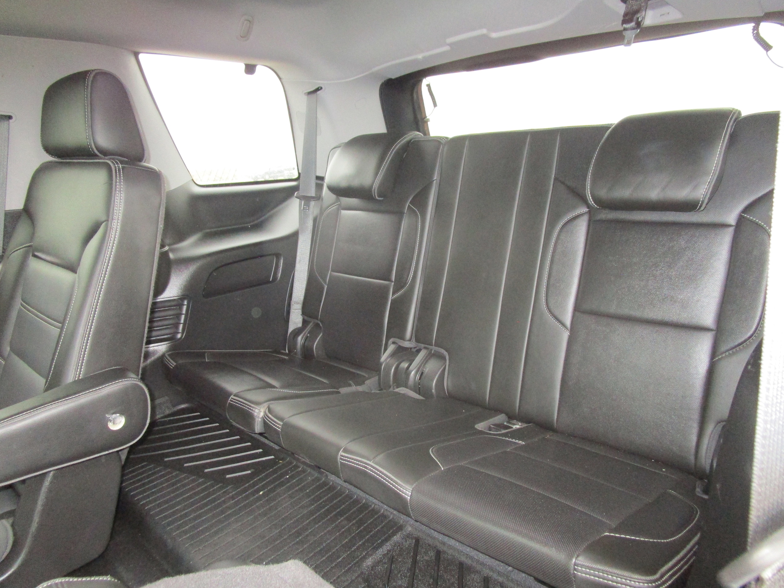 2020 GMC Yukon Denali - Photo 10