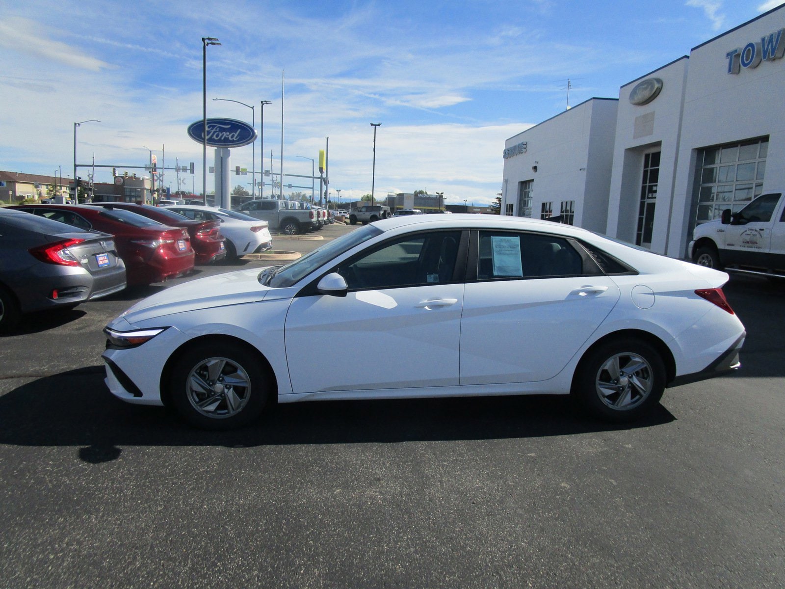 Used 2024 Hyundai Elantra SE with VIN KMHLL4DG2RU645799 for sale in Alamosa, CO