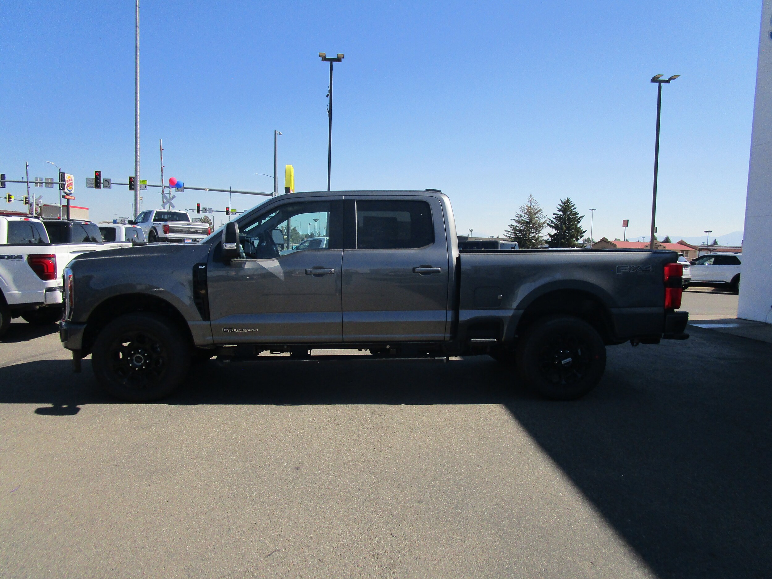 2025 Ford F-250 photo 2