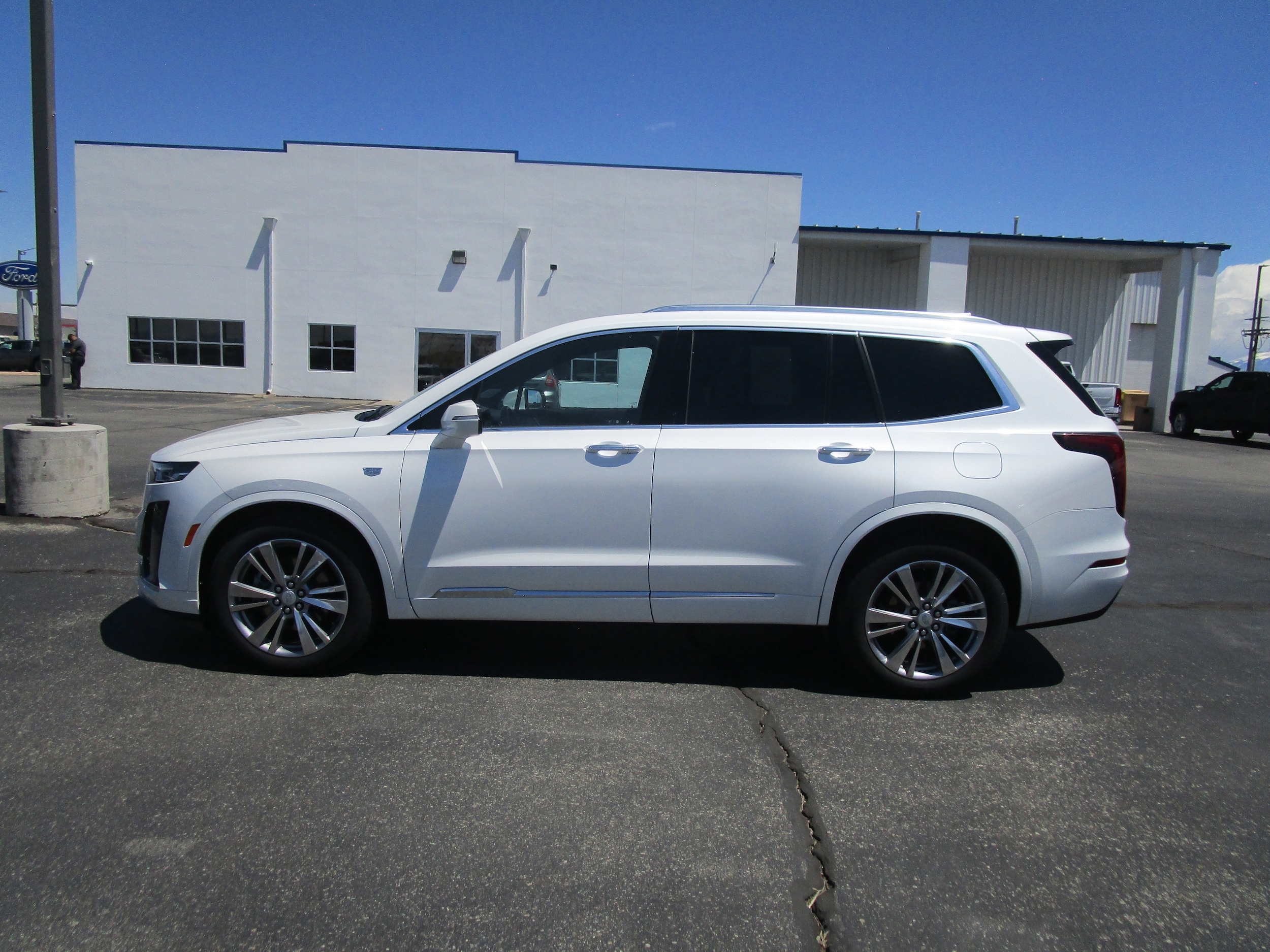 Used 2024 Cadillac XT6 Premium Luxury with VIN 1GYKPDRS2RZ726297 for sale in Alamosa, CO