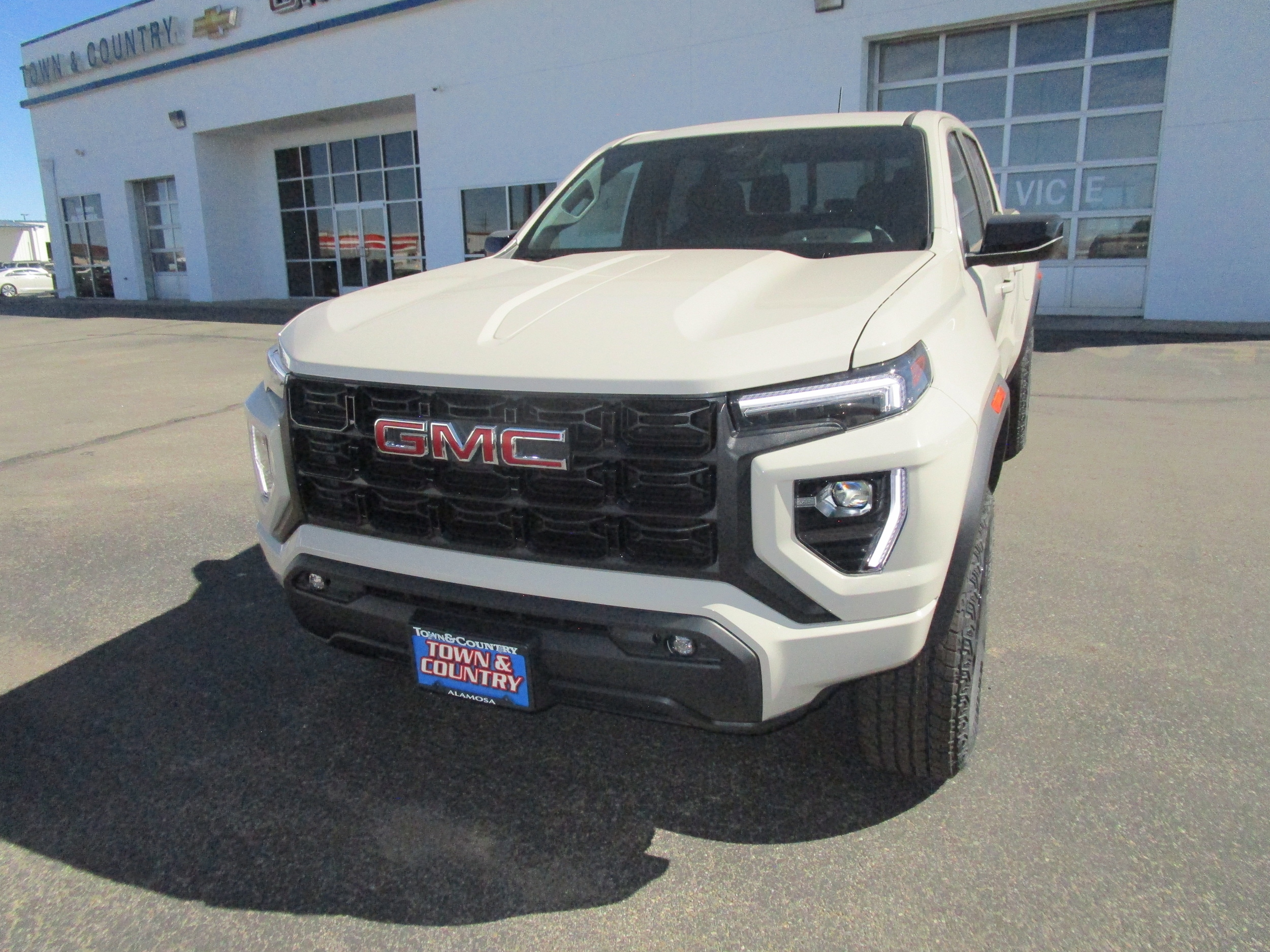 2026 GMC Canyon 4WD Elevation Crew Cab Short Box's photo