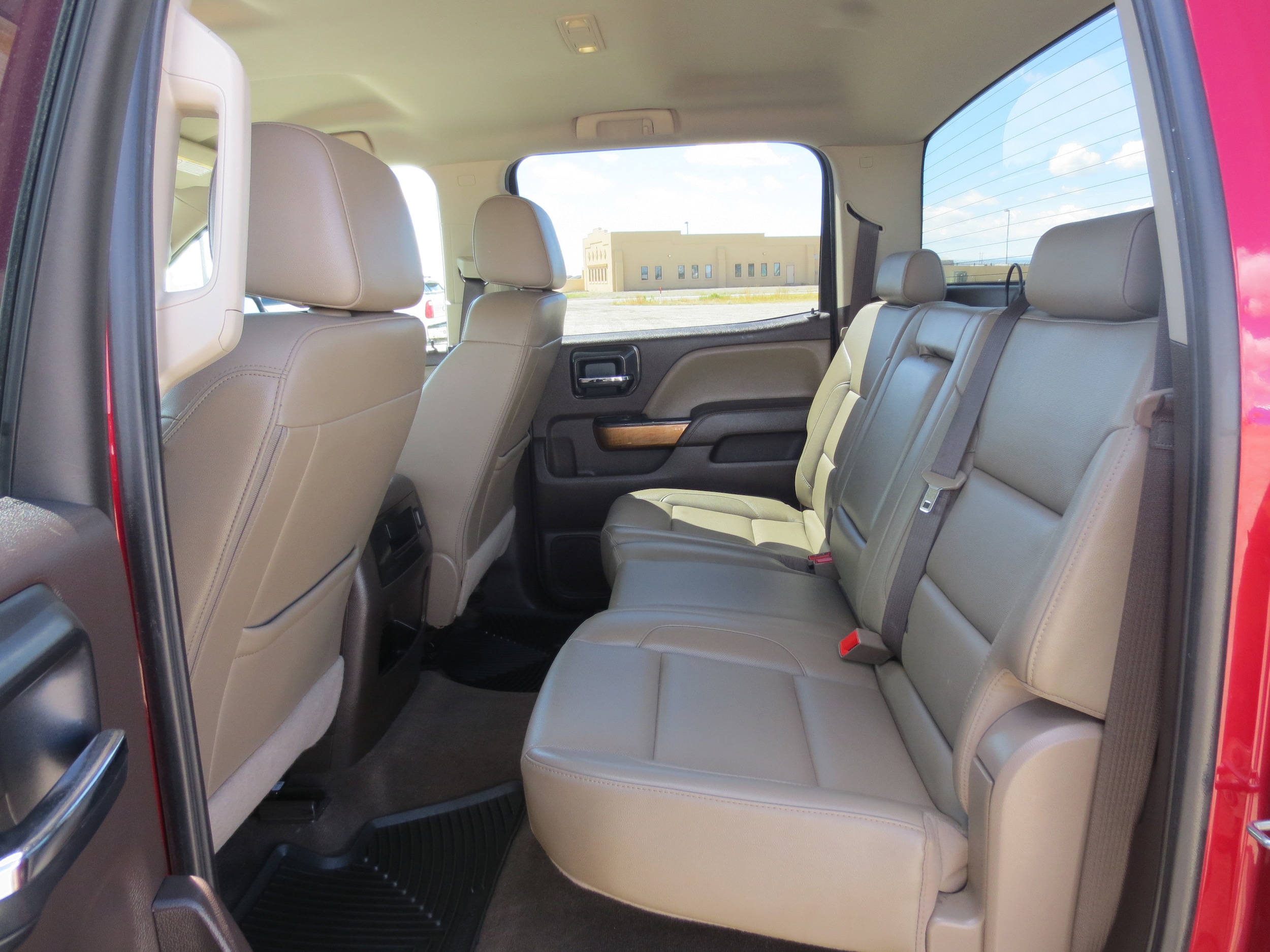 2018 Chevrolet Silverado 2500HD LTZ - Photo 8