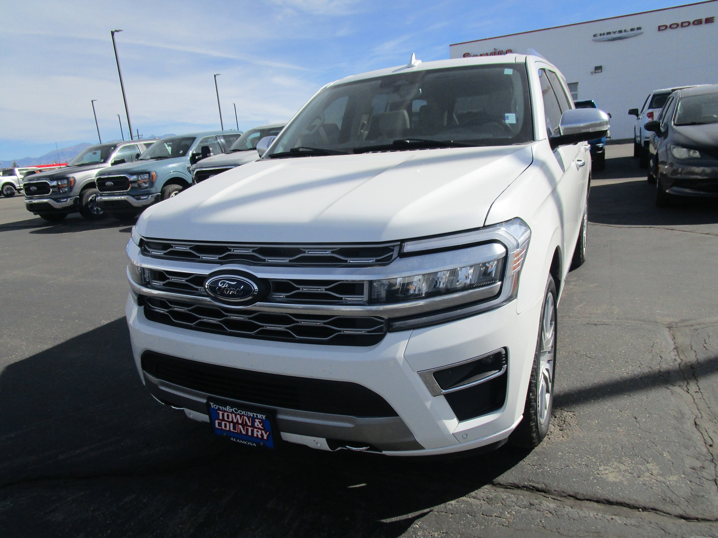 2023 Ford Expedition Platinum's photo