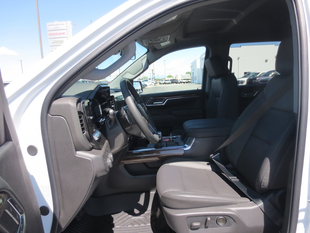 New 2026 Chevrolet Silverado 1500 LT Trail Boss Truck Crew Cab