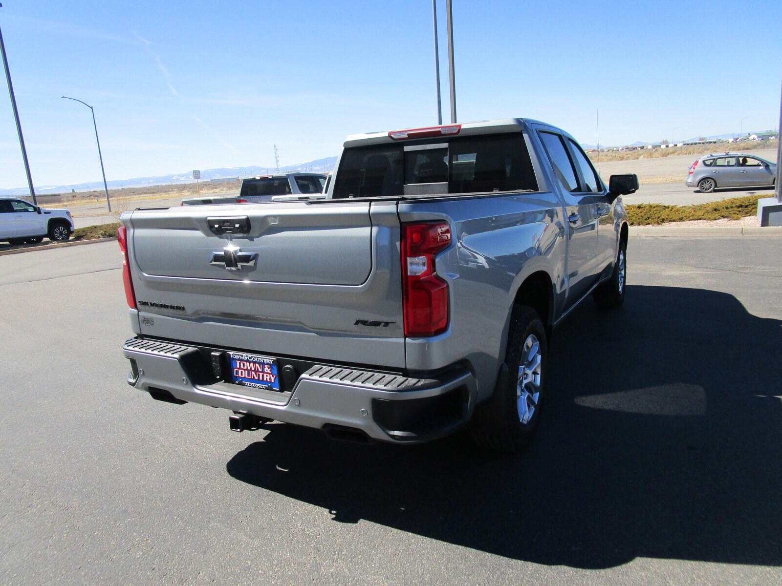 2025 Chevrolet Silverado 1500 RST photo 3