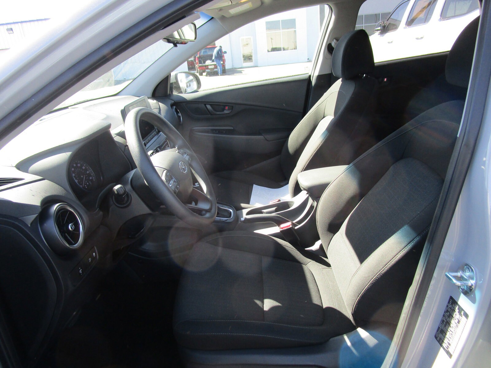 2023 Hyundai Kona SEL photo 4