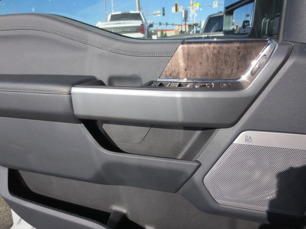 2026 Ford F-350 photo 3