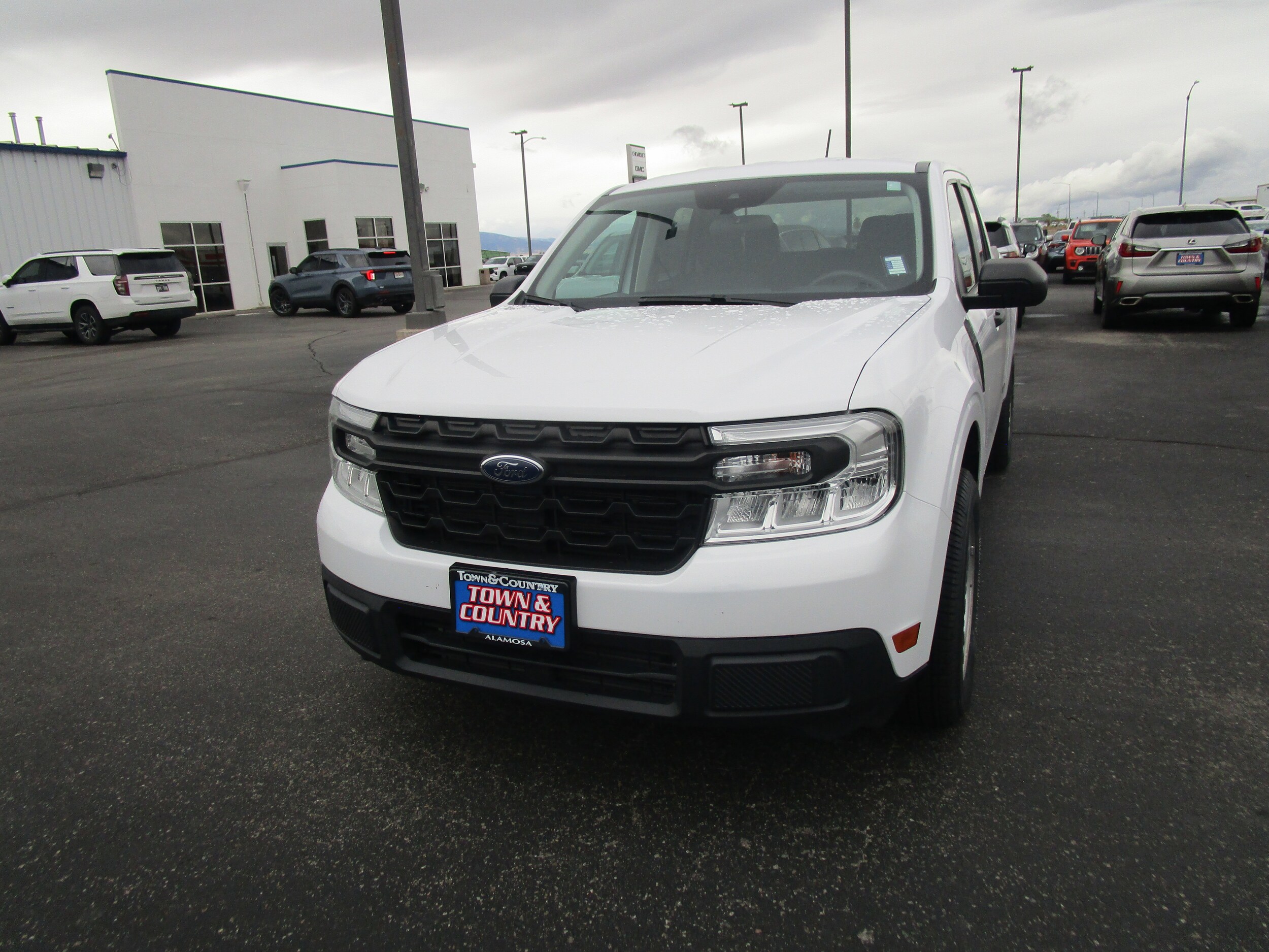 2022 Ford Maverick XL