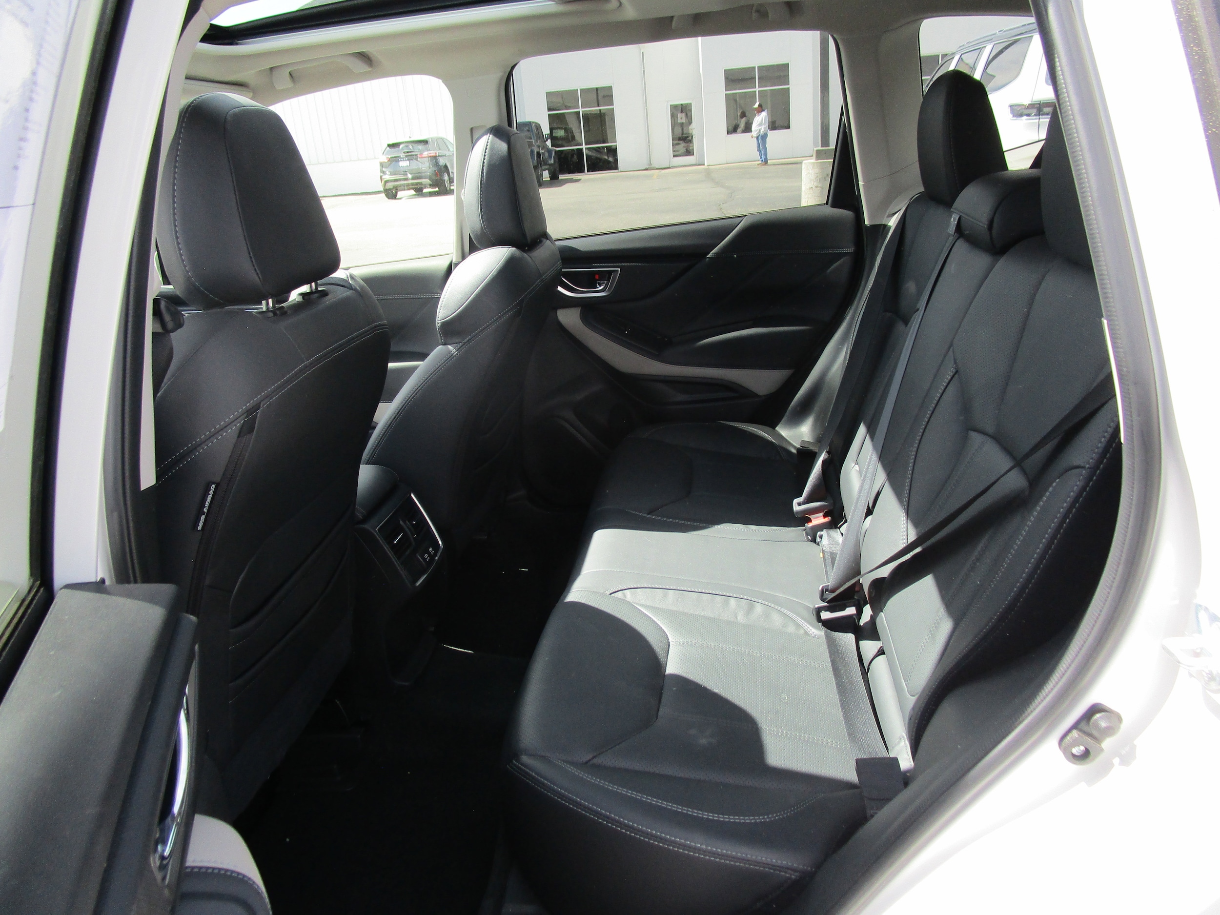 2024 Subaru Forester Limited - Photo 8