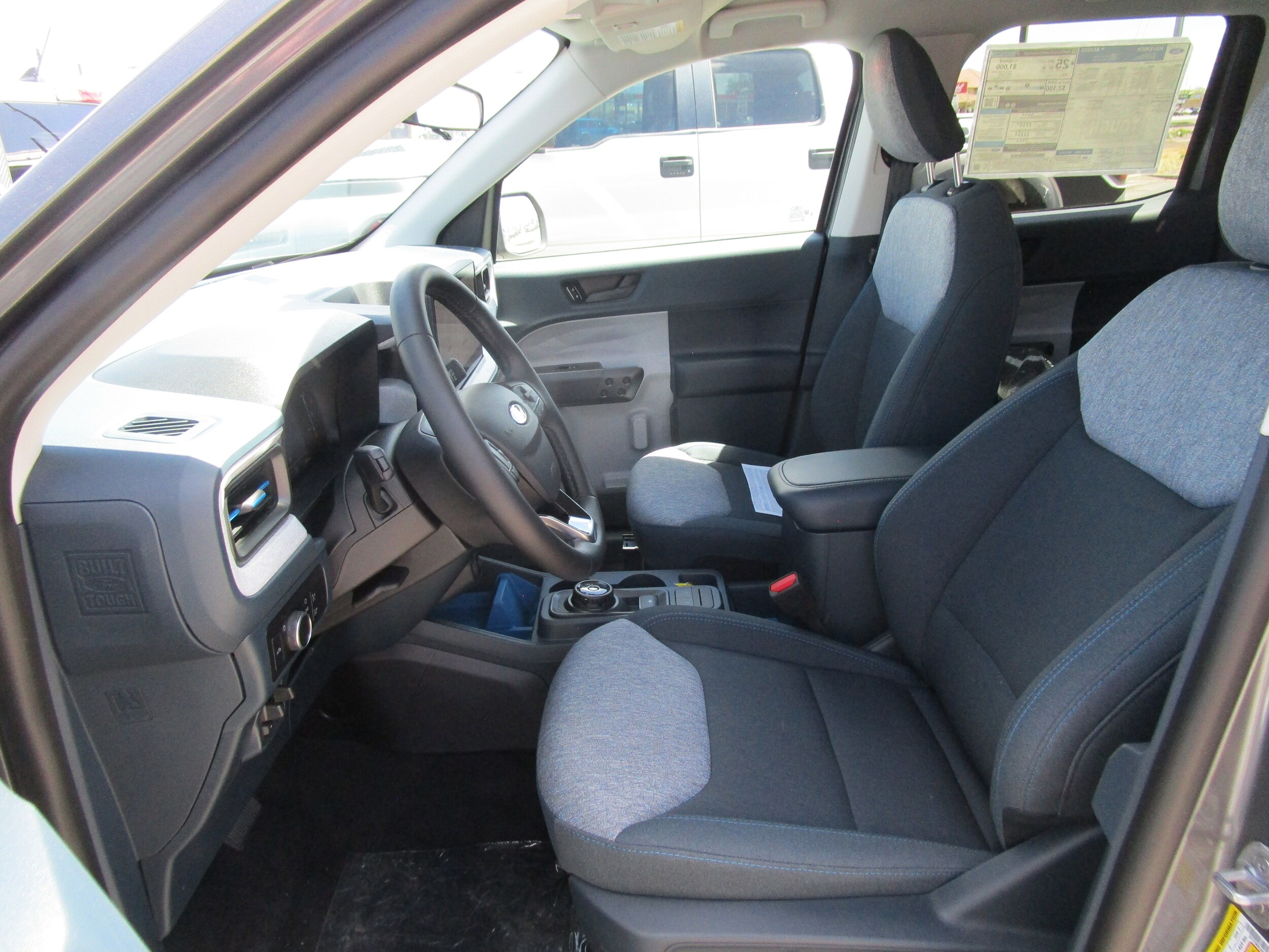 2025 Ford Maverick XLT photo 4