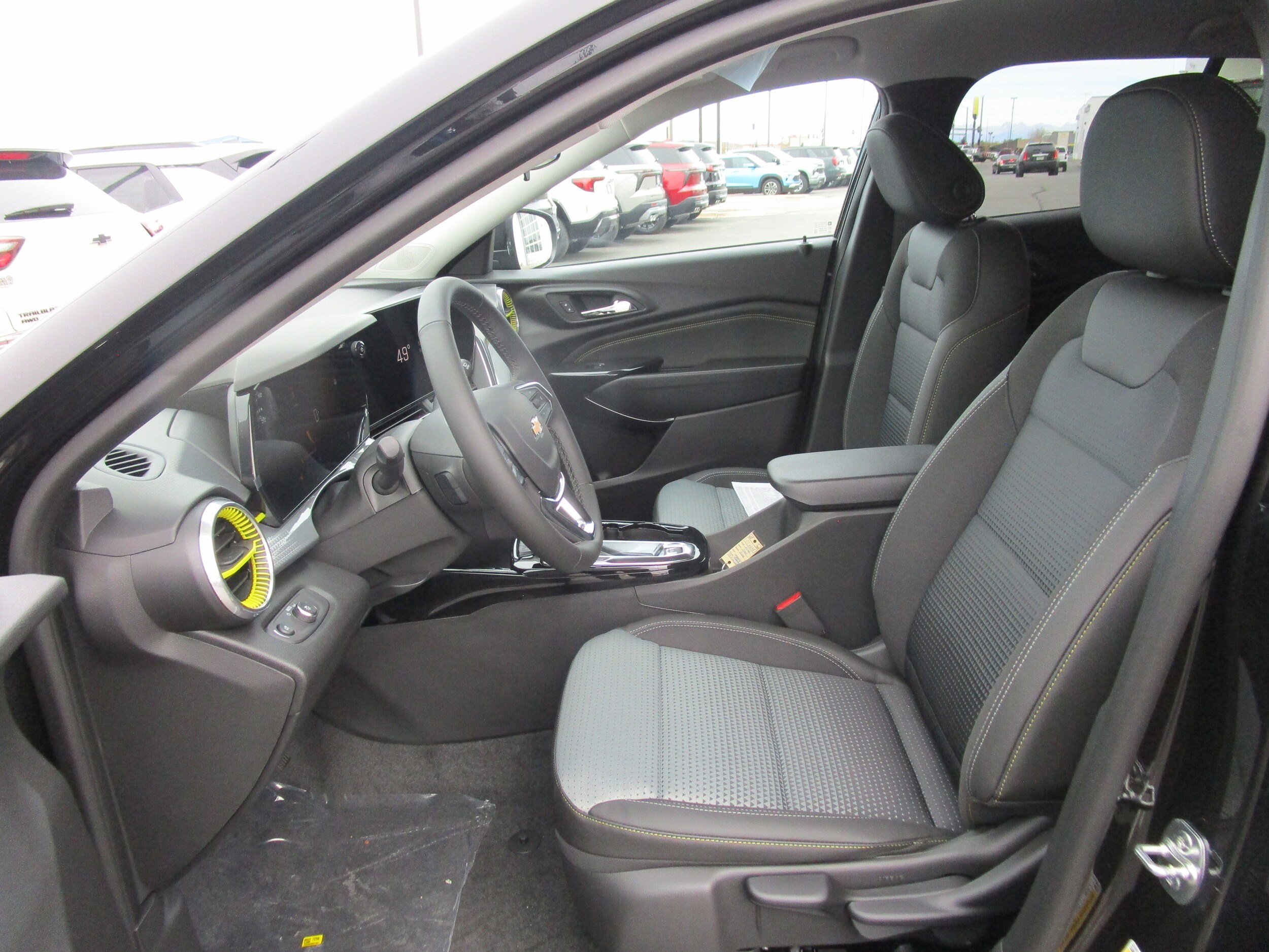 2026 Chevrolet Trax LT photo 4