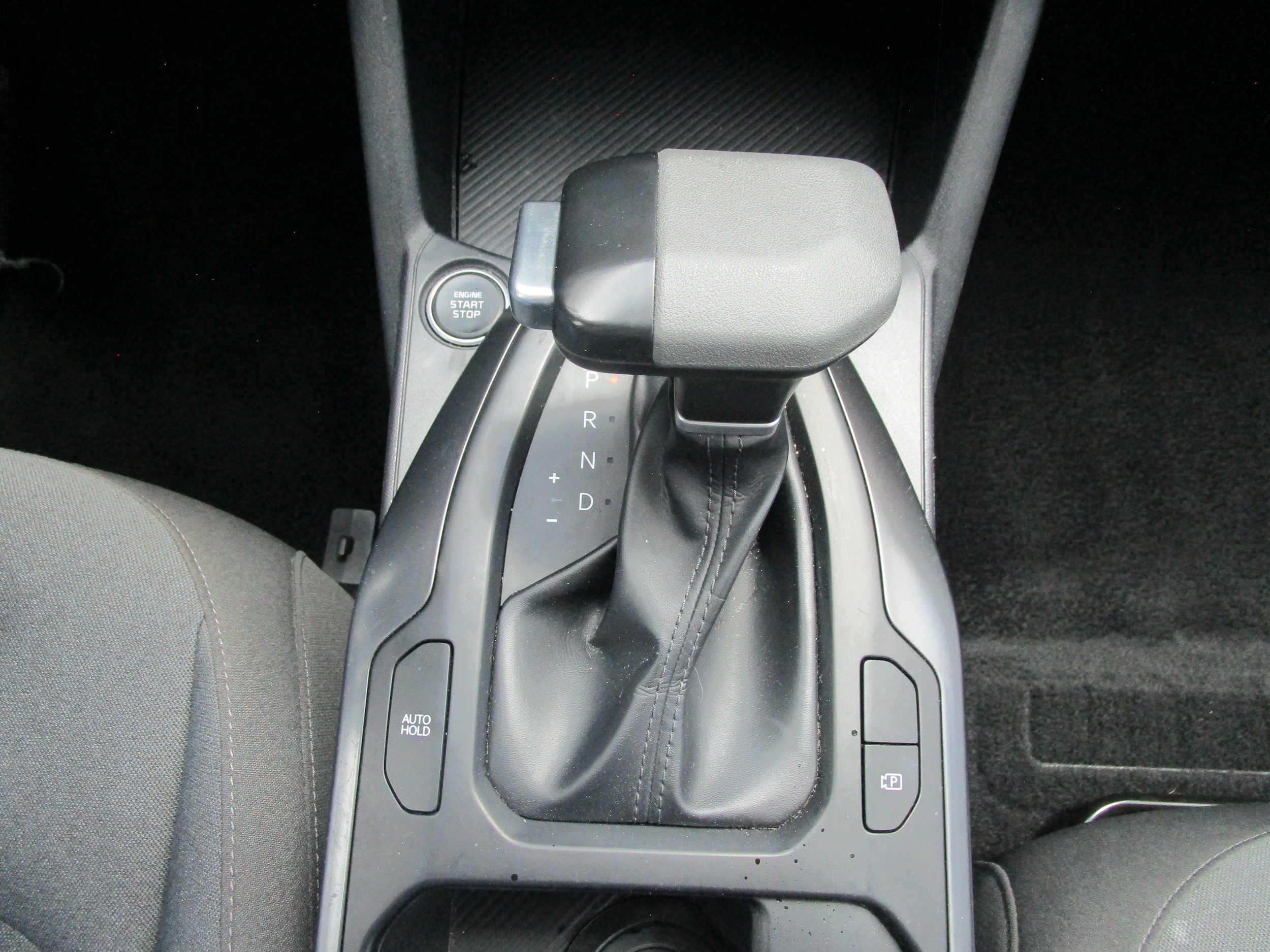 2025 Kia K4 LXS - Photo 13