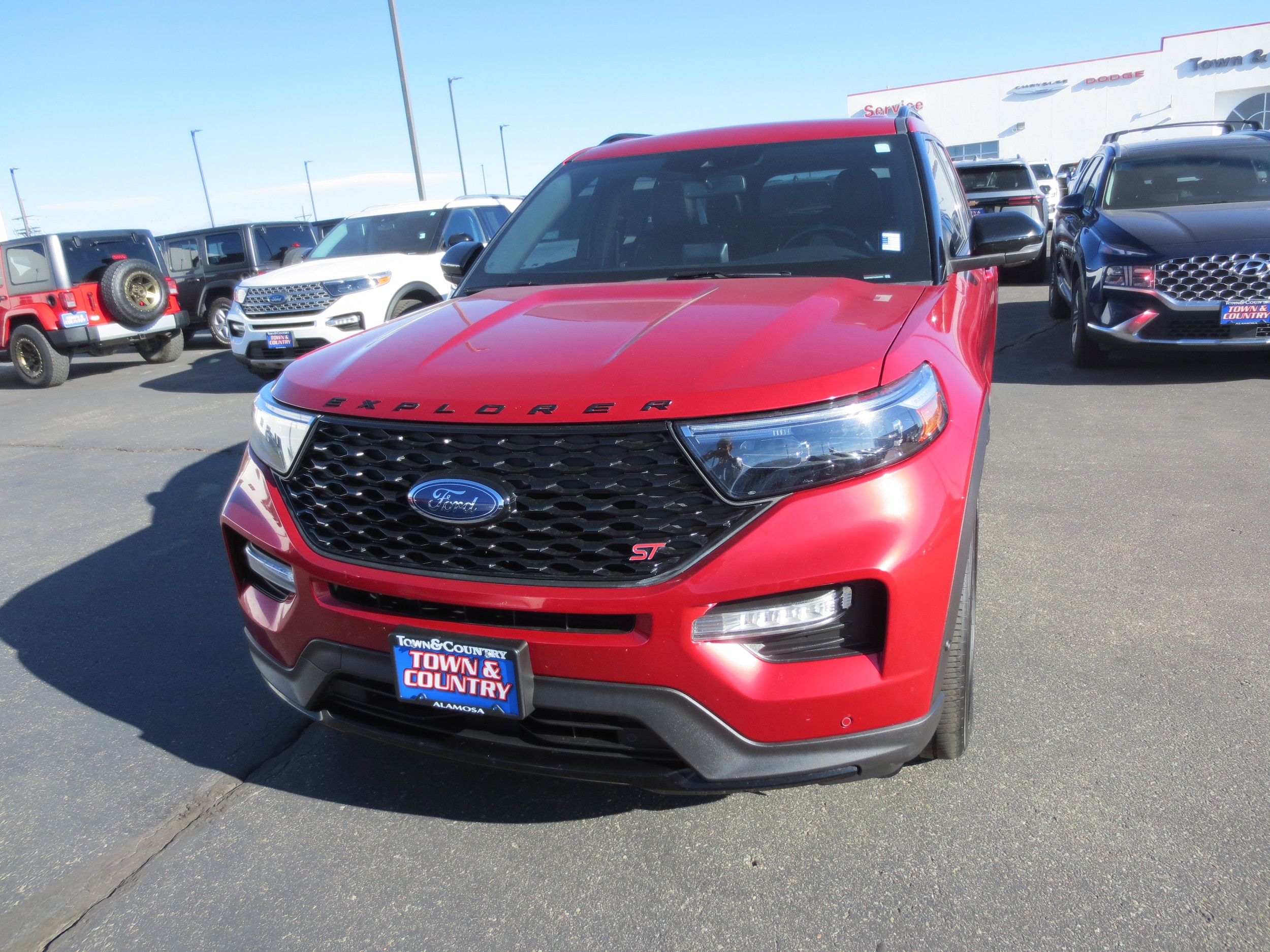 2020 Ford Explorer ST's photo
