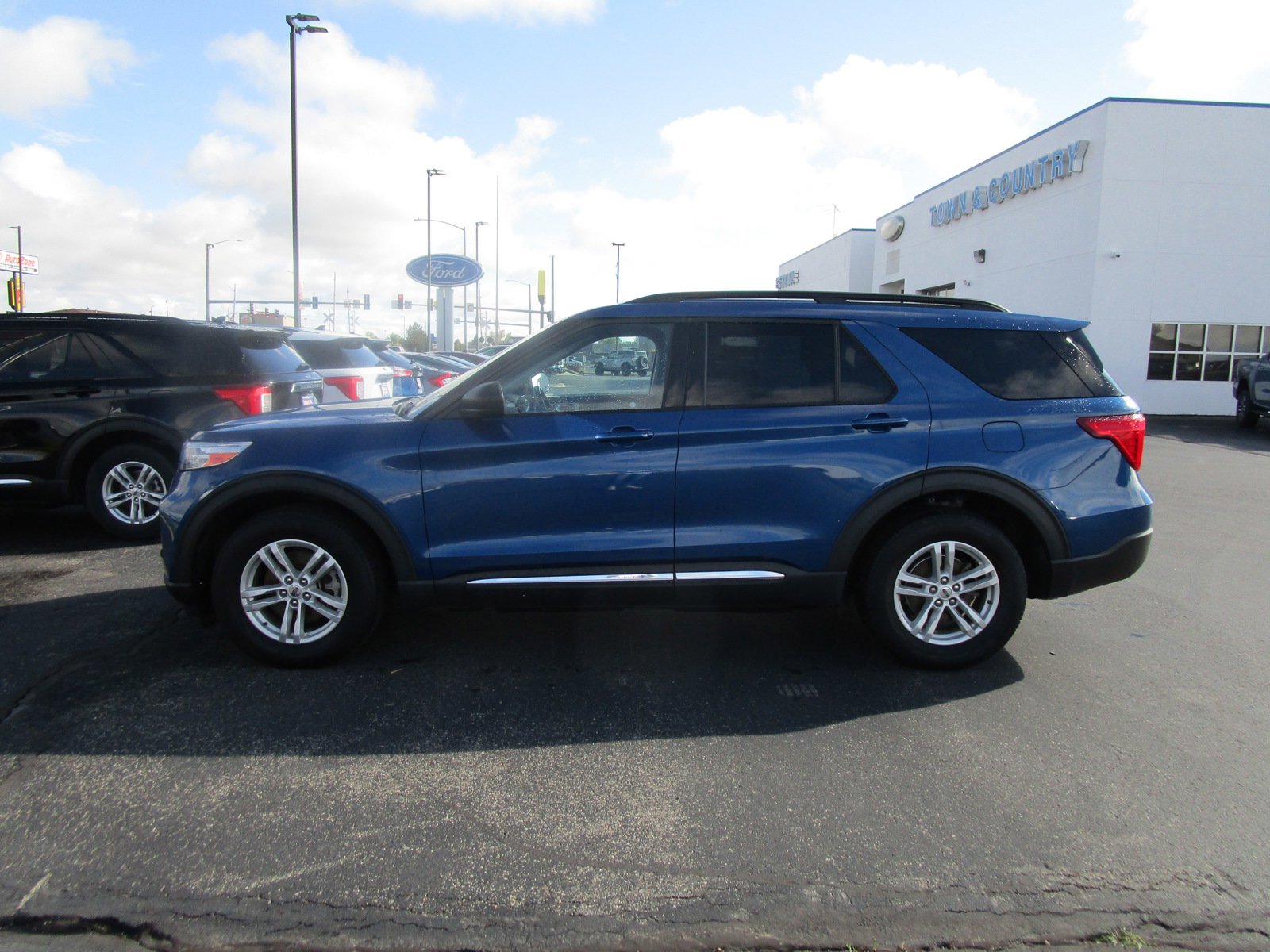 Used 2021 Ford Explorer XLT with VIN 1FMSK8DHXMGA39415 for sale in Alamosa, CO