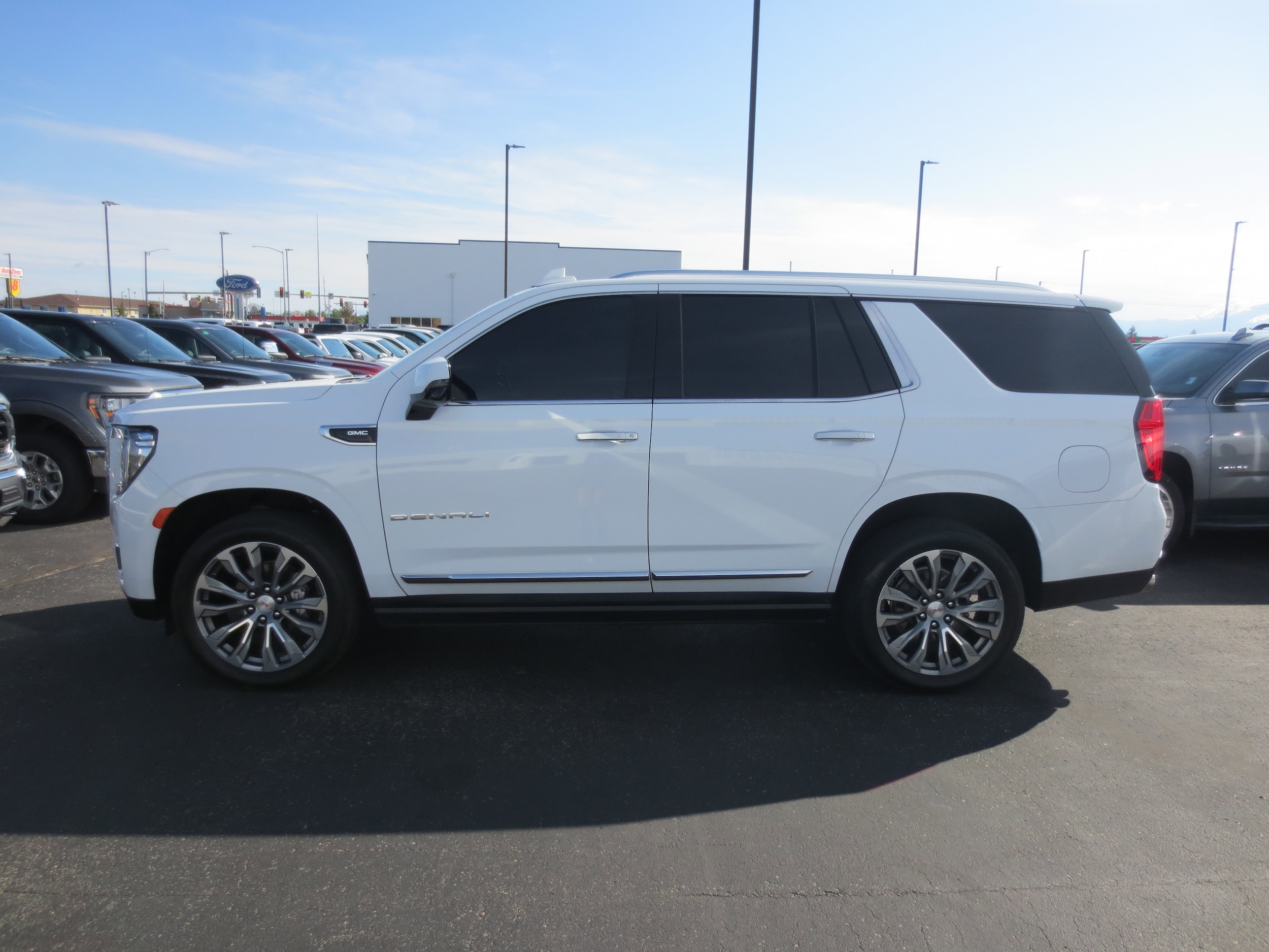 Used 2021 GMC Yukon Denali with VIN 1GKS2DKLXMR207552 for sale in Alamosa, CO