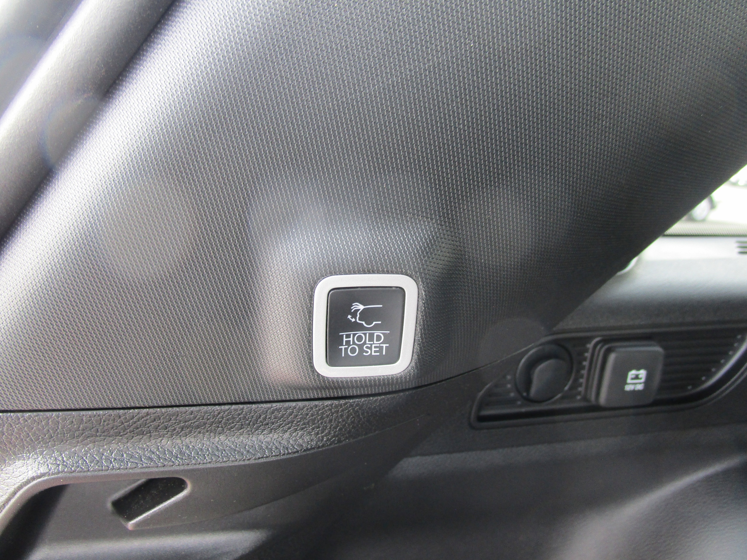 2025 Jeep Grand Cherokee Altitude - Photo 9