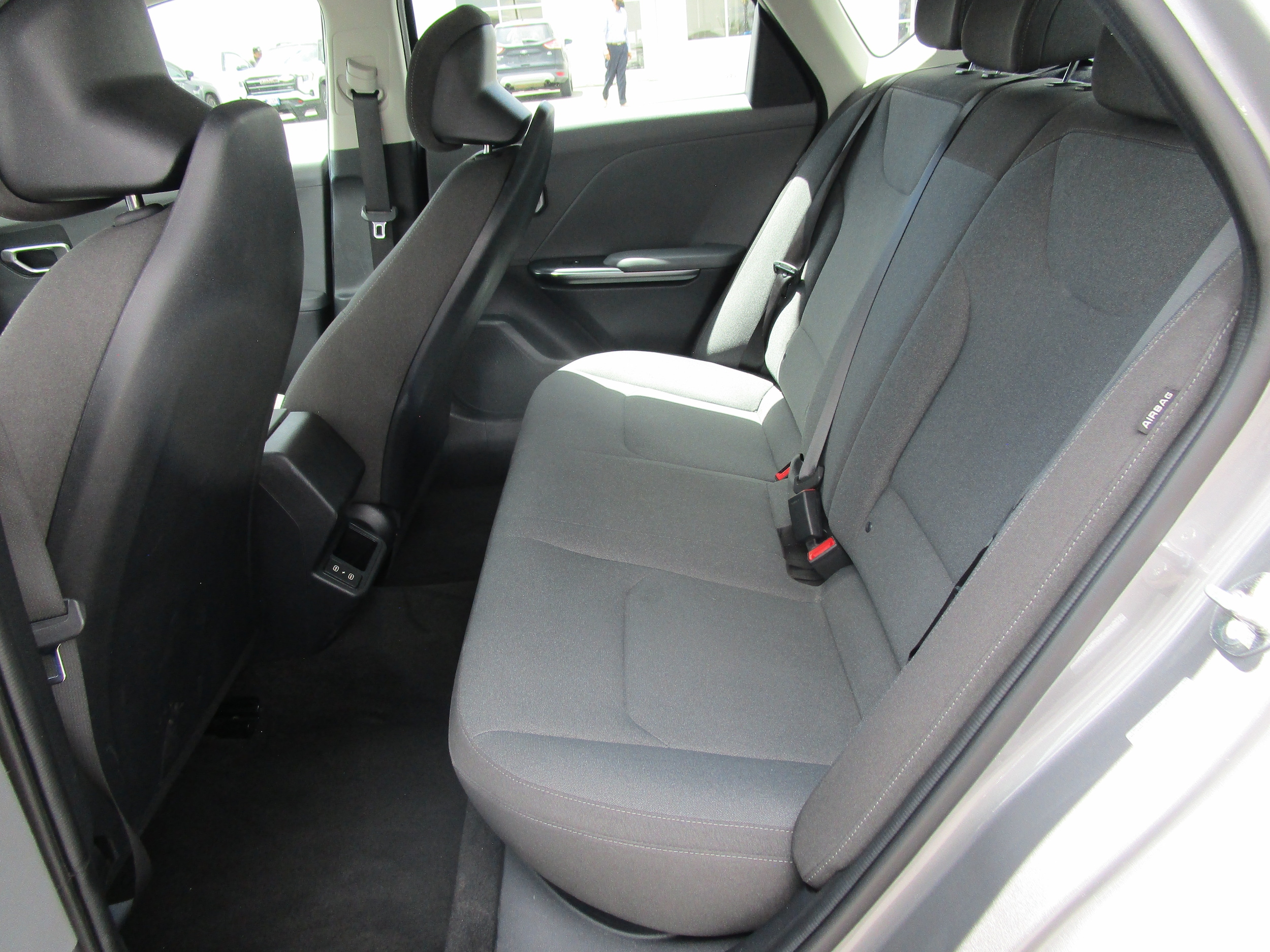 2025 Kia K4 LXS - Photo 7