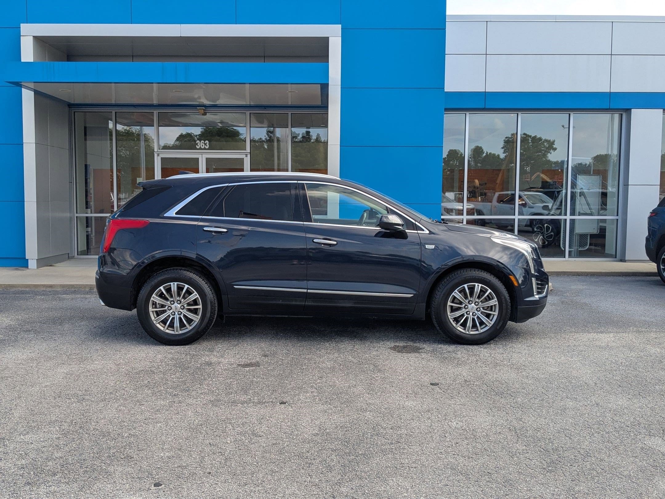 Used 2017 Cadillac XT5 Luxury with VIN 1GYKNBRS6HZ166969 for sale in Whiteville, NC