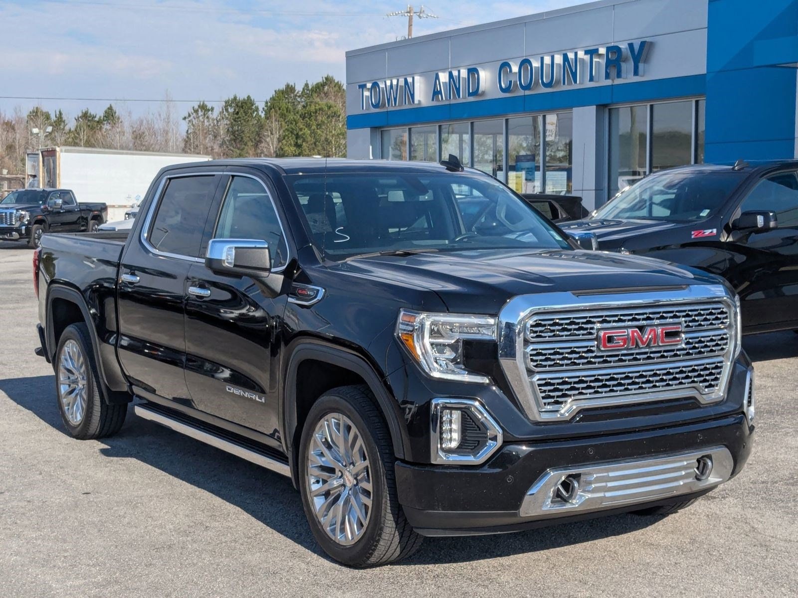 Used 2022 GMC Sierra 1500 Limited Denali with VIN 3GTU9FELXNG179731 for sale in Whiteville, NC