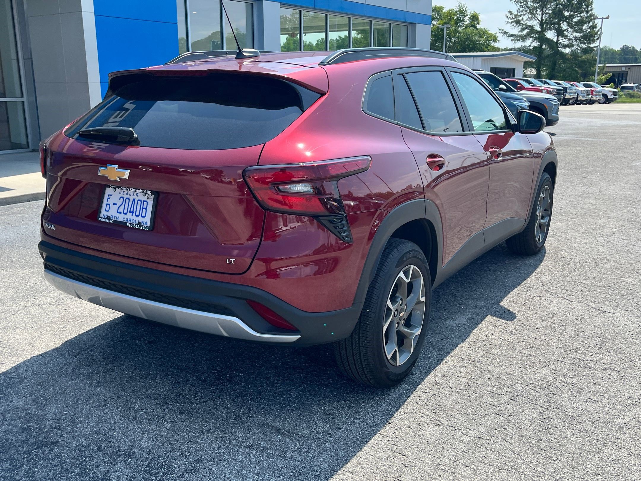 2024 Chevrolet Trax LT photo 3
