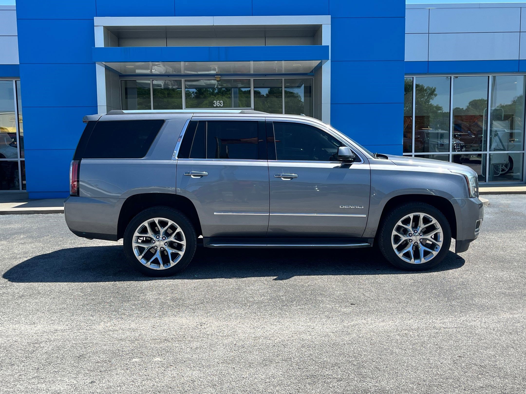 Used 2018 GMC Yukon Denali with VIN 1GKS2CKJ2JR219389 for sale in Whiteville, NC