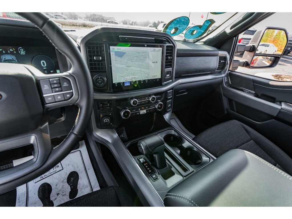 2025 Ford F-150 XLT - Photo 15