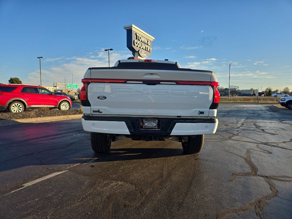 2025 Ford F-150 Lightning Lariat - Photo 6