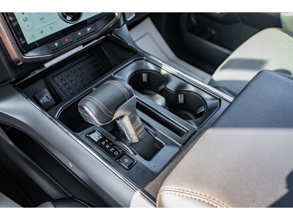 2025 Ford F-150 Lightning Lariat - Photo 16