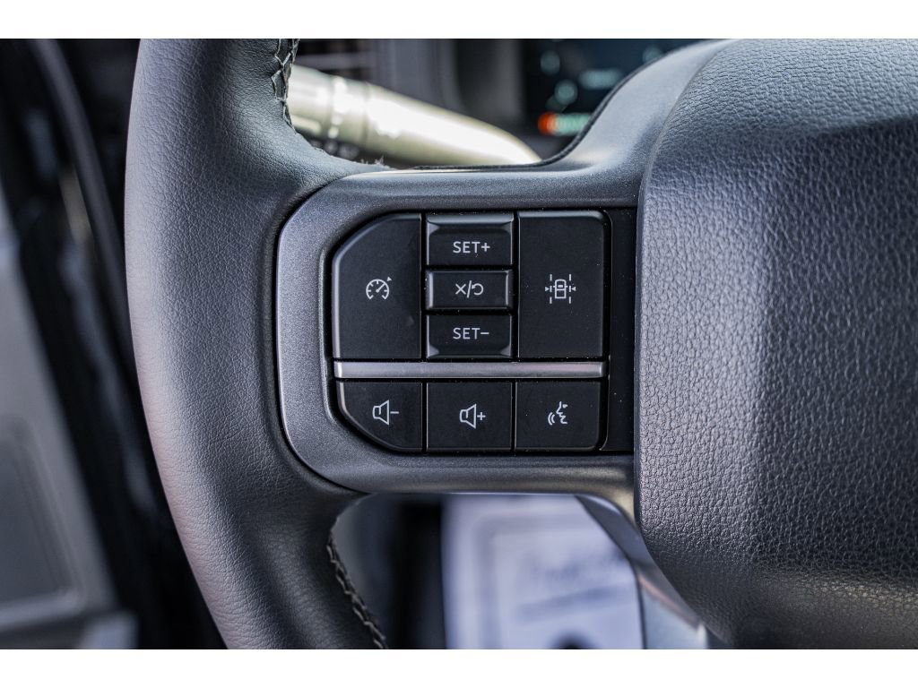 2025 Ford F-150 XLT - Photo 12