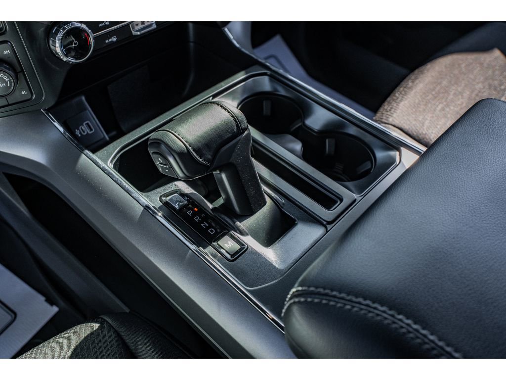 2025 Ford F-150 XLT - Photo 18