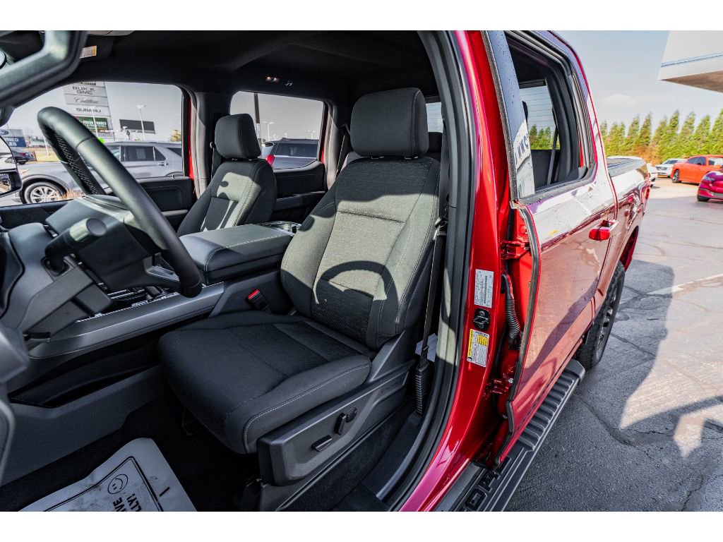2025 Ford F-150 XLT - Photo 8