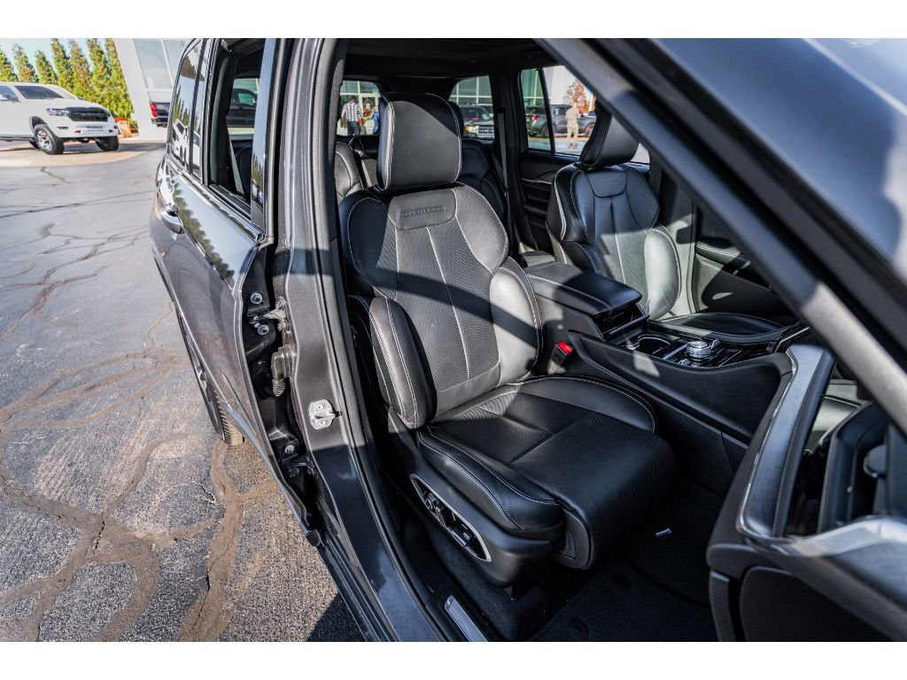 2023 Jeep Grand Cherokee Overland - Photo 20