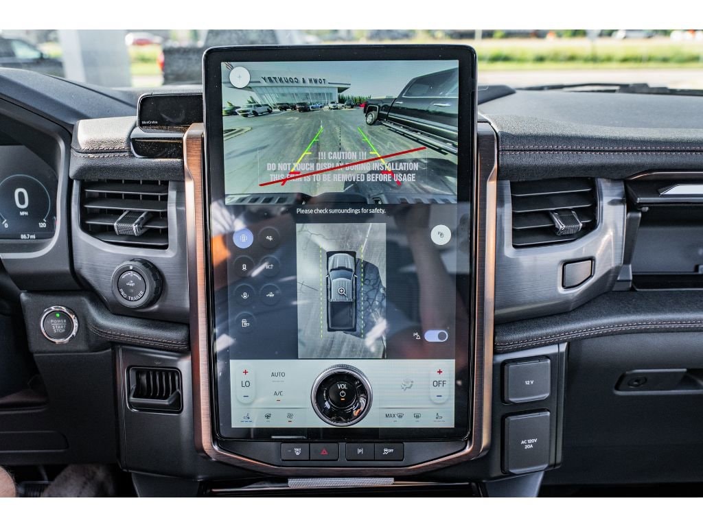 2025 Ford F-150 Lightning Lariat - Photo 15