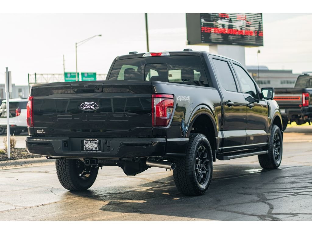 New 2025 Ford F-150 XLT Truck SuperCrew Cab