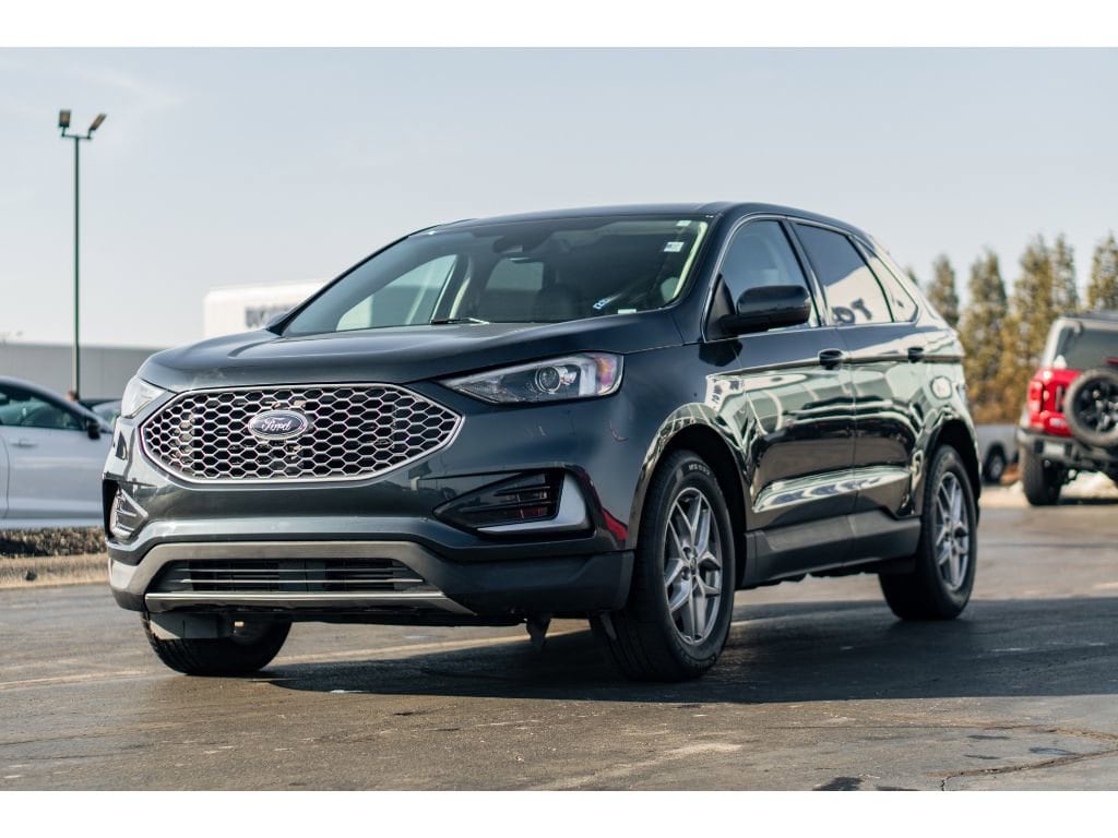Used 2023 Ford Edge SUV