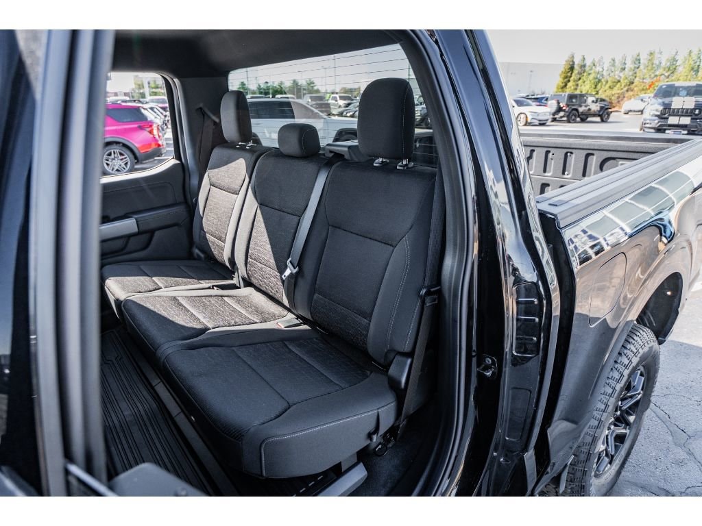 2025 Ford F-150 XLT - Photo 23