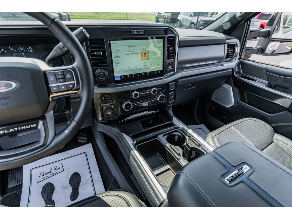2025 Ford F-350 Super Duty Platinum - Photo 15