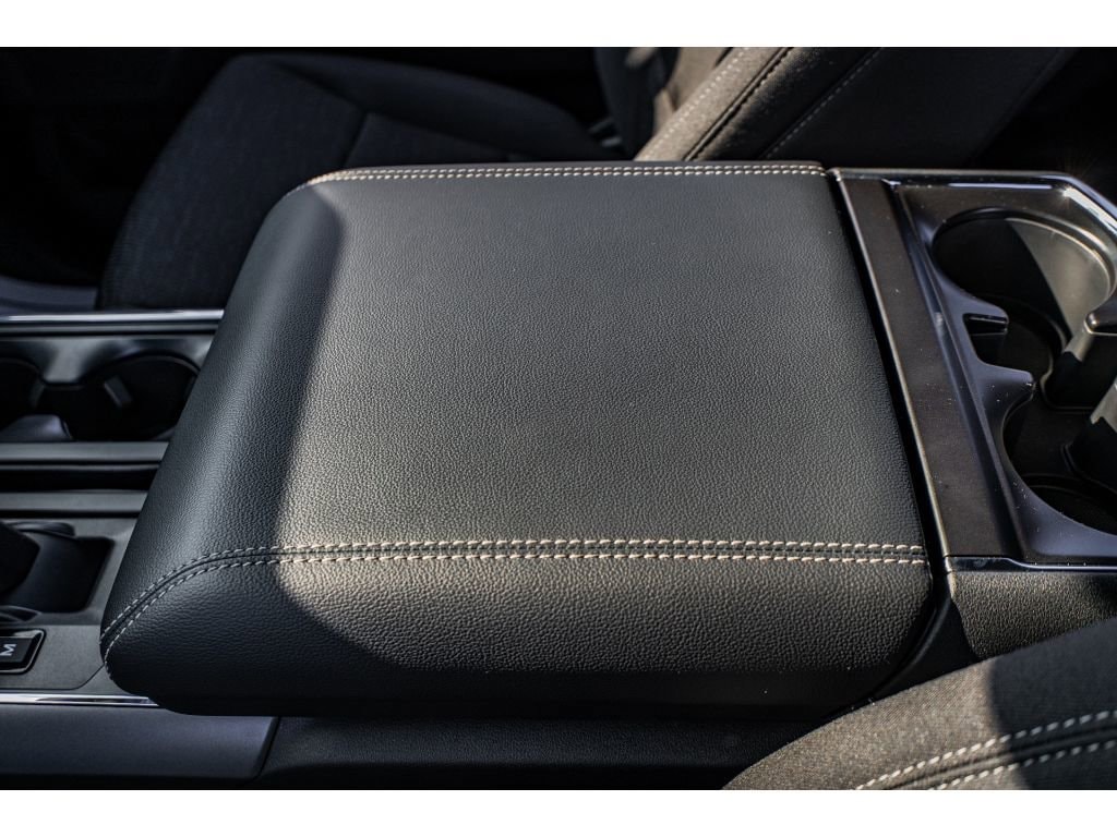 2025 Ford F-150 XLT - Photo 19